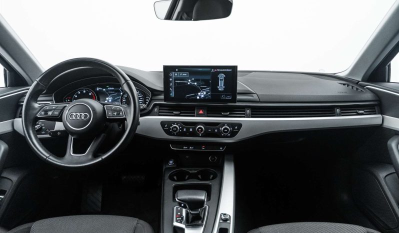
								Audi A4 full									