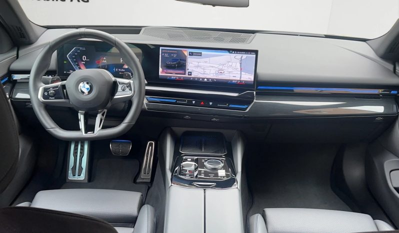 
								BMW 520 full									