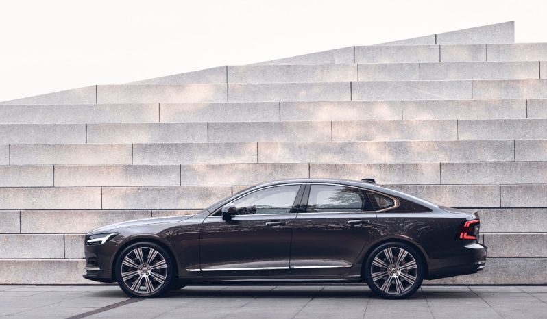 
								Volvo S90 full									